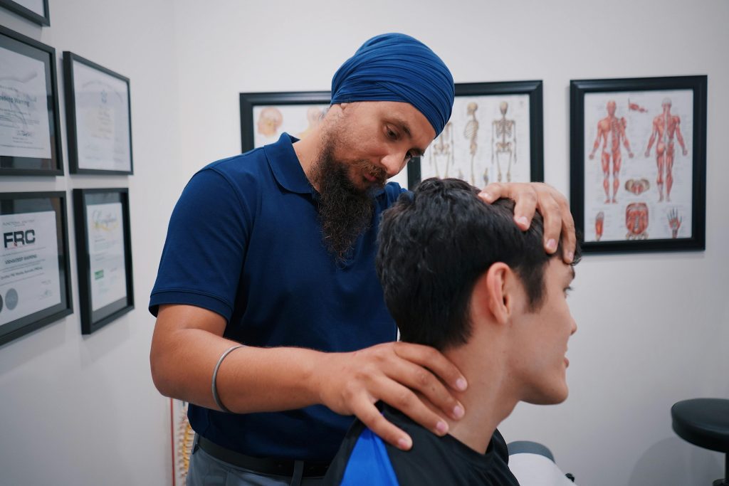 What to Expect During a Chiropractor Neck Adjustment Step-by-Step Guide 2 Chiropractor Neck Adjustment,